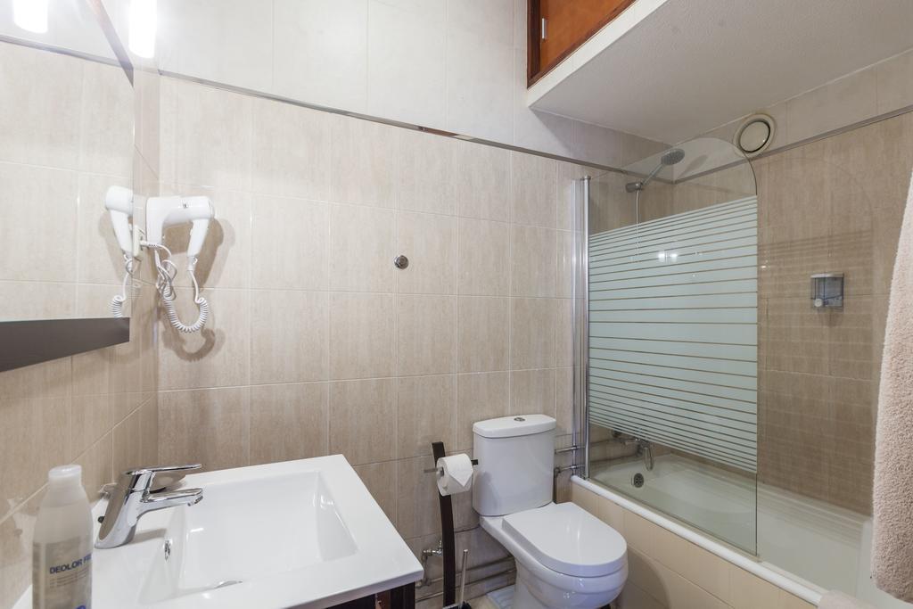 Apartment Camoes Deluxe Porto Eksteriør billede
