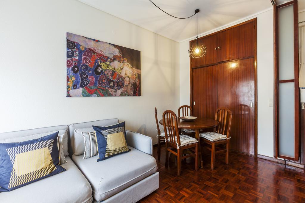 Apartment Camoes Deluxe Porto Eksteriør billede