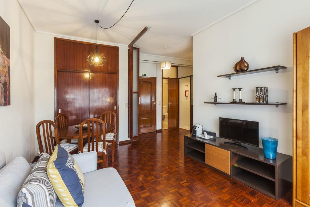 Apartment Camoes Deluxe Porto Eksteriør billede