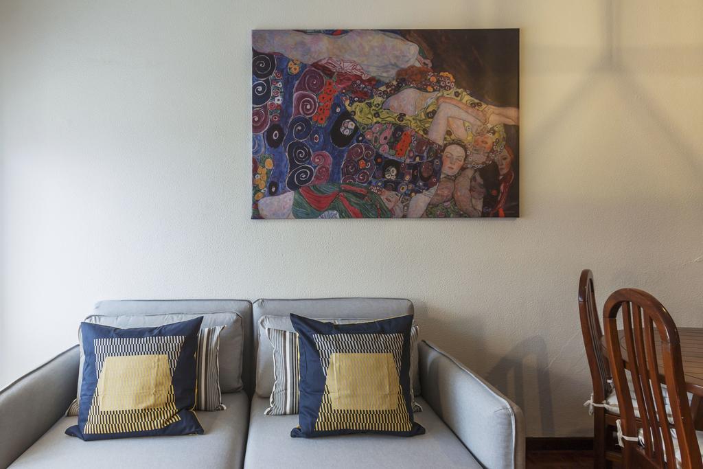 Apartment Camoes Deluxe Porto Eksteriør billede